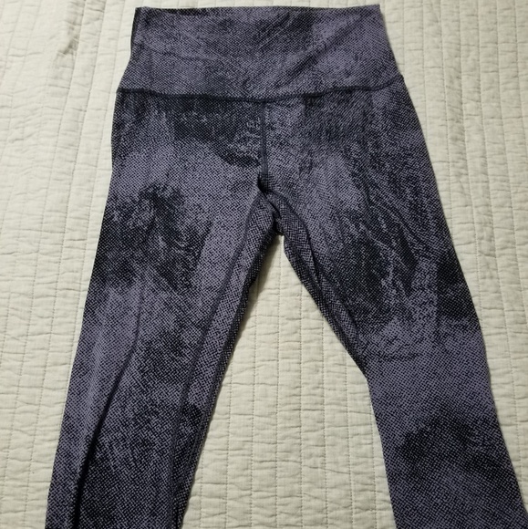 lululemon athletica Pants - Lululemon Align Crop (high waist)